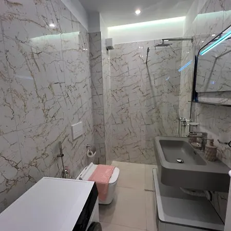 Bliss 5 Maji アパート *